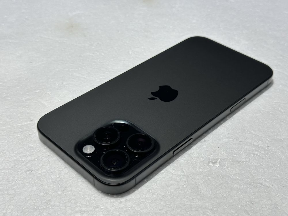 iPhone 16 PRO MAX 256Gb Black titanium Neveroocked 100% bateria 59cic