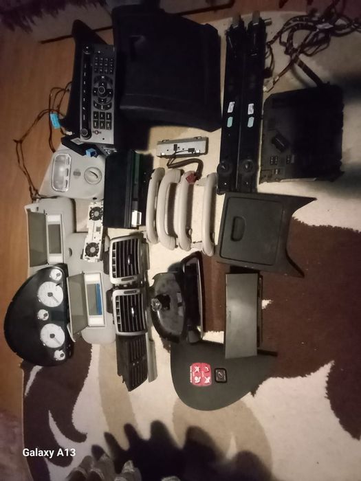 Vând piese Peugeot 407 sw  2005