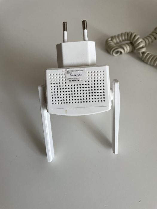 Repetor ssemnal WiFi TENDA