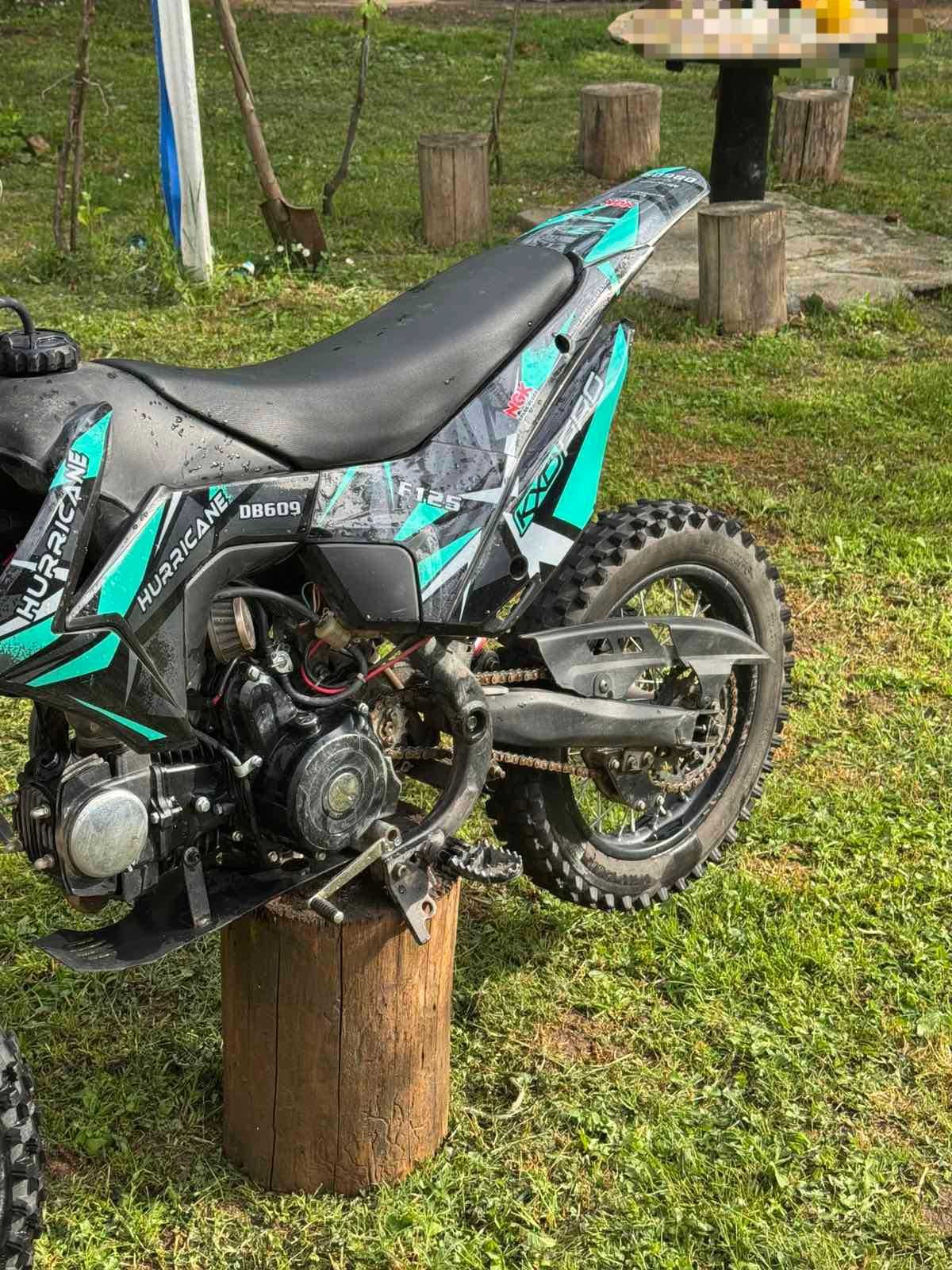 Мотор kxd125 pro, малко каран 1500лв