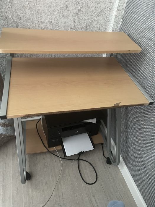 Компьютерный стол