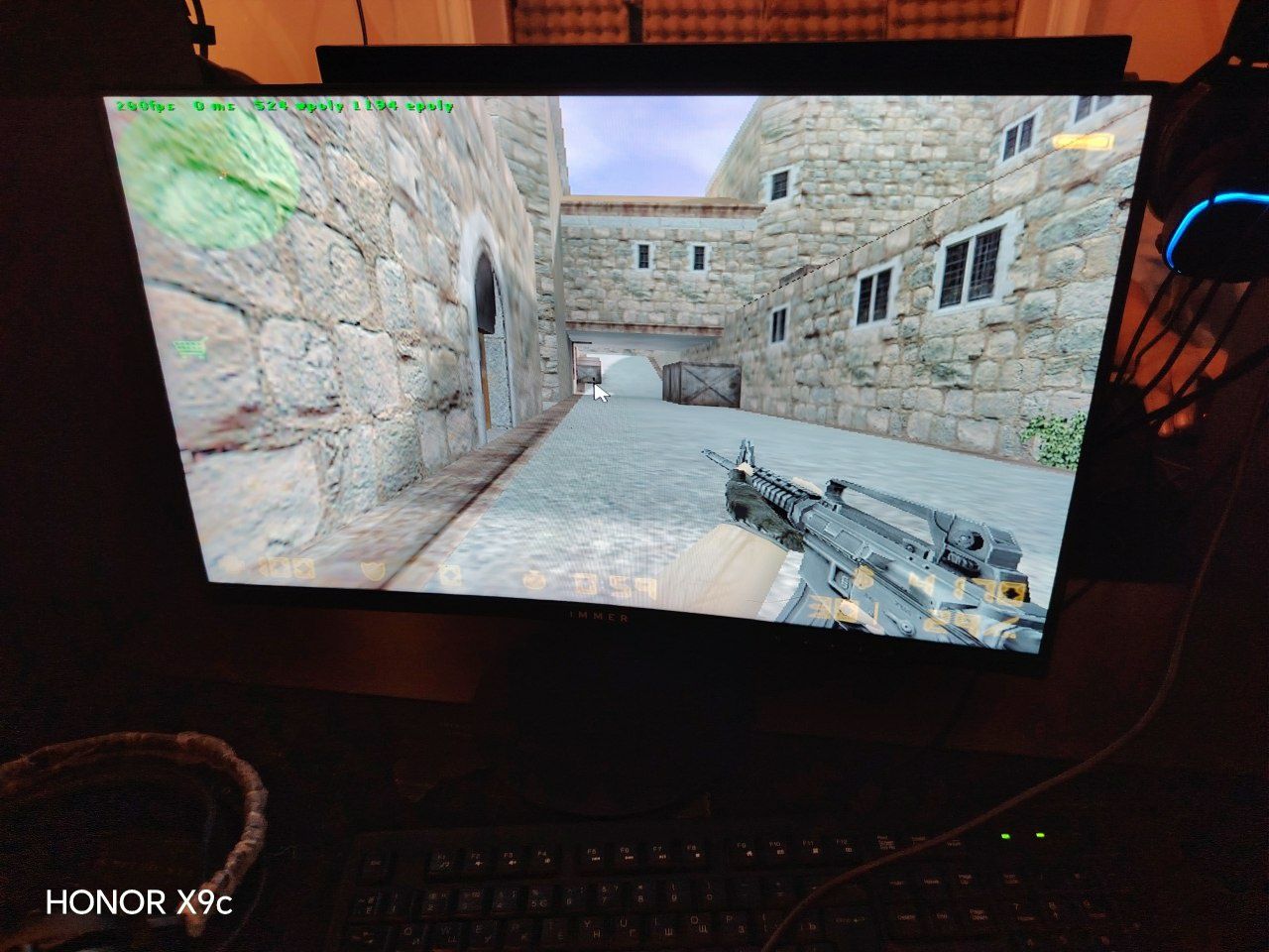 Game club 12ta kompyuter sotiladi