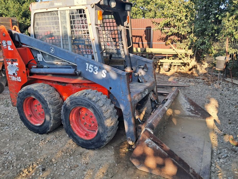 Miniîncarcator Bobcat Thomas 153 S