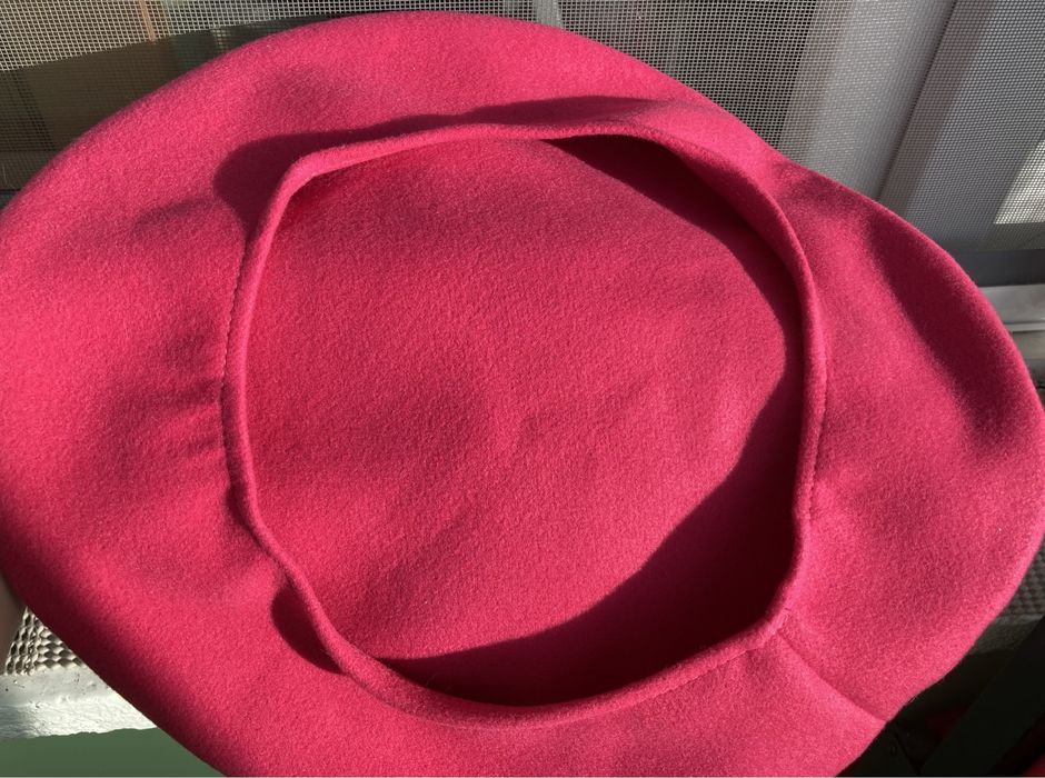 Bereta/caciula/basca roz