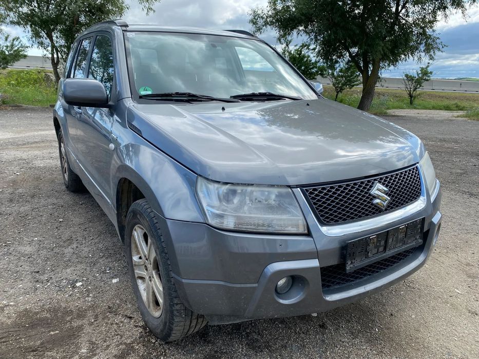 Dezmembrez piese Suzuki Grand Vitara