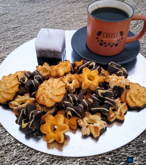 Prăjituri,dulciuri și jucării- livrare la domiciliu