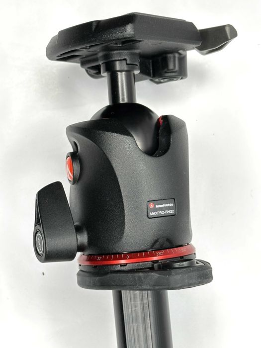 Trepied foro , Manfrotto 055 + cap pe bila