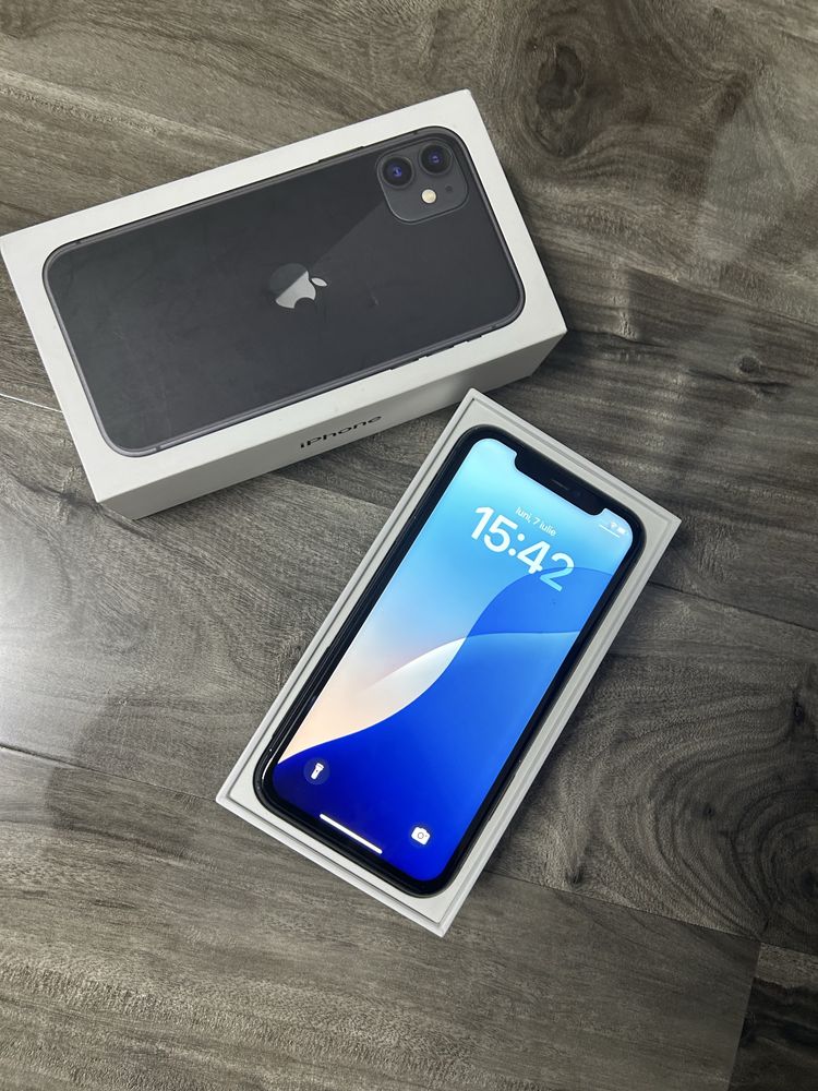 iPhone 11 negru 64 gb
