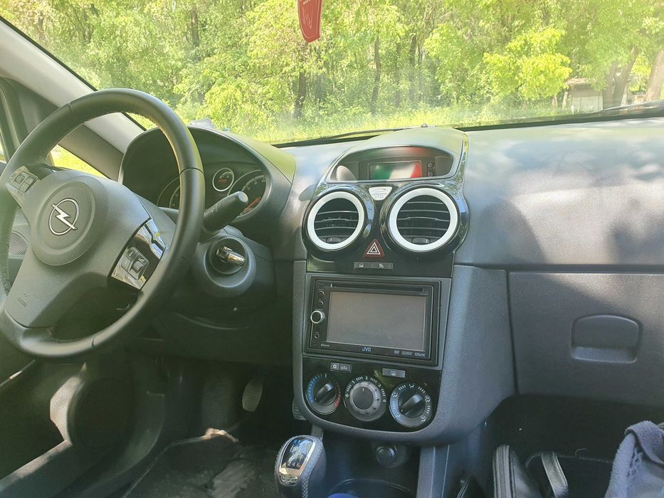 Opel Corsa D Limited Edition