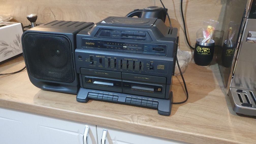 Касетофон SANYO MCD-S810