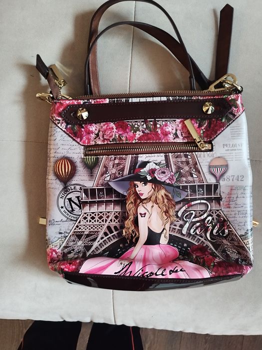 НОВА Nicole lee чанта