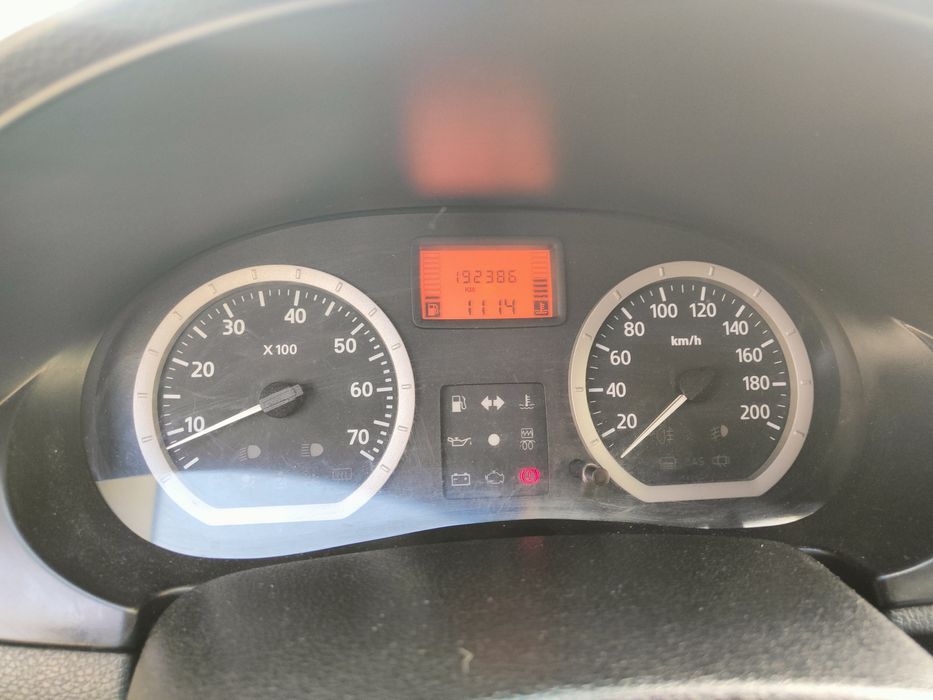 Logan MCV 2007 1.6 16v + gpl