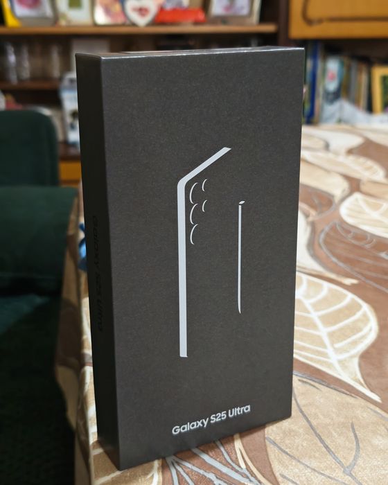 Samsung galaxy s25 Ultra Jet Black 512/12 Запечатан ! Гаранция!