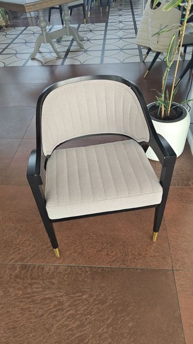 Продаю стулья 50шт