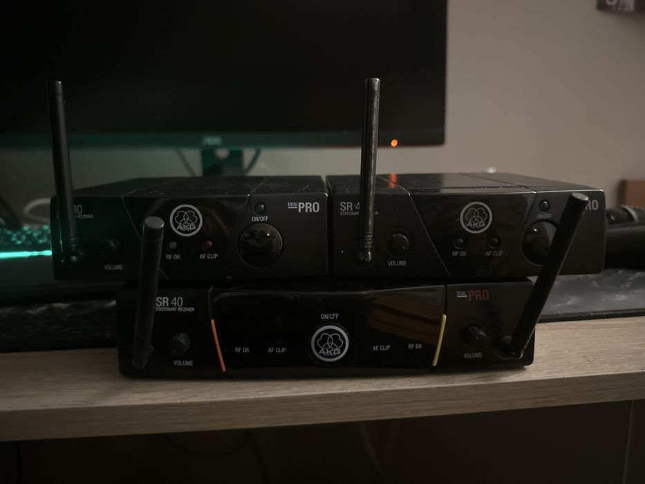 Комплект 3 безжични микрофона + 3 приемника AKG + 1 кабелен микрофон