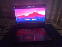 Laptop Acer predator triton 500( rtx 2080 , 32 gb ddr4, i7 8750h))
