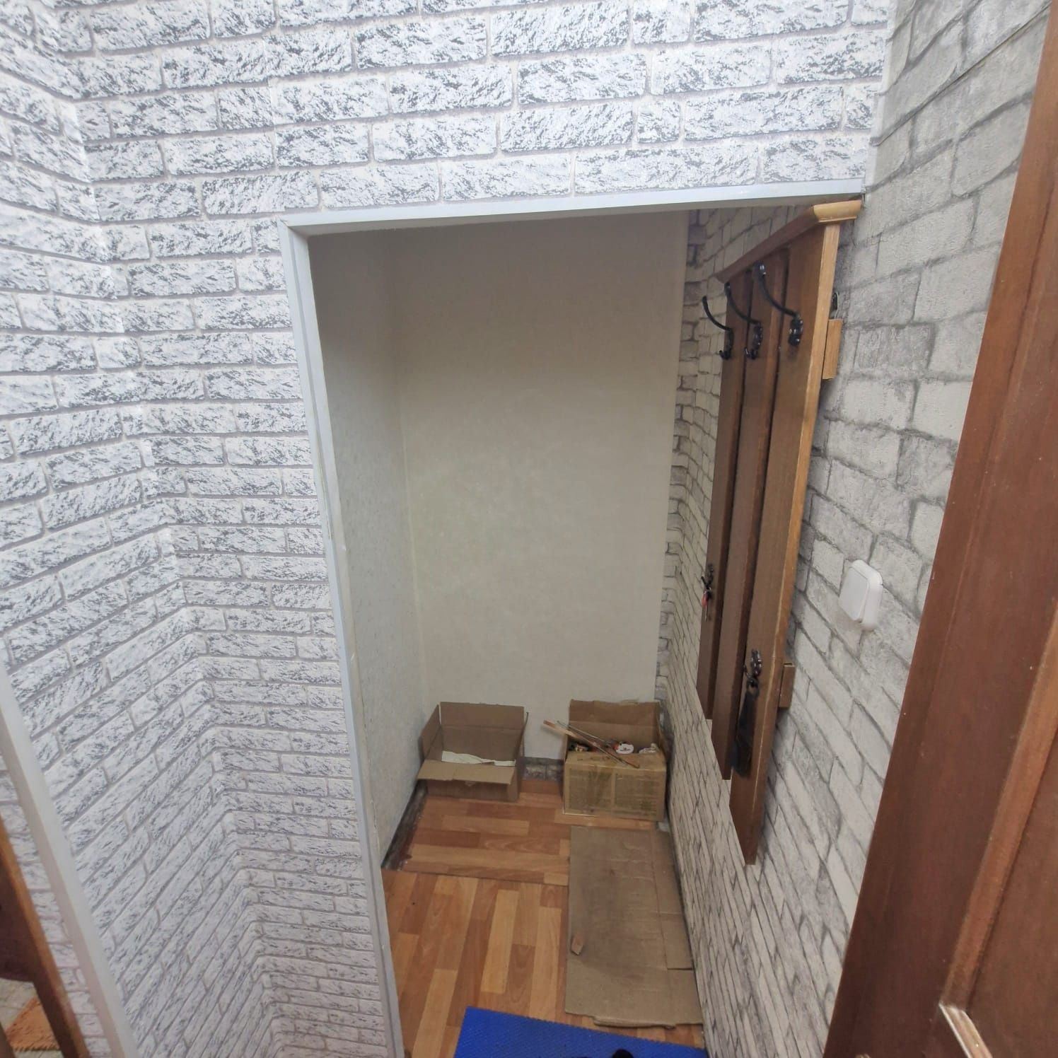 Продам однокомнатную квартиру рн Торг. База, Элегант, Молдагуловой д.2