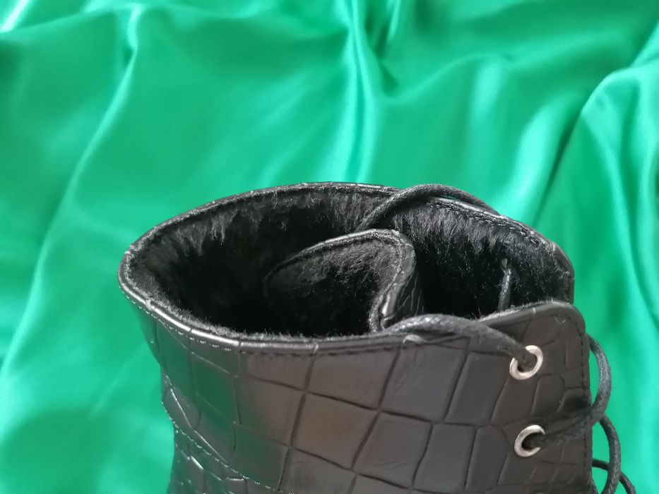 Ghete dama cu toc