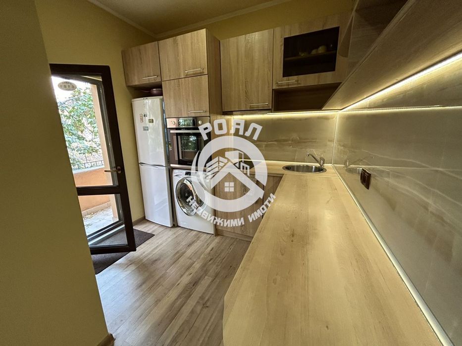 Продава се Двустаен апартамент в Пловдив, Съдийски - 53 кв.м за 1982 €/кв.м - Снимка #4