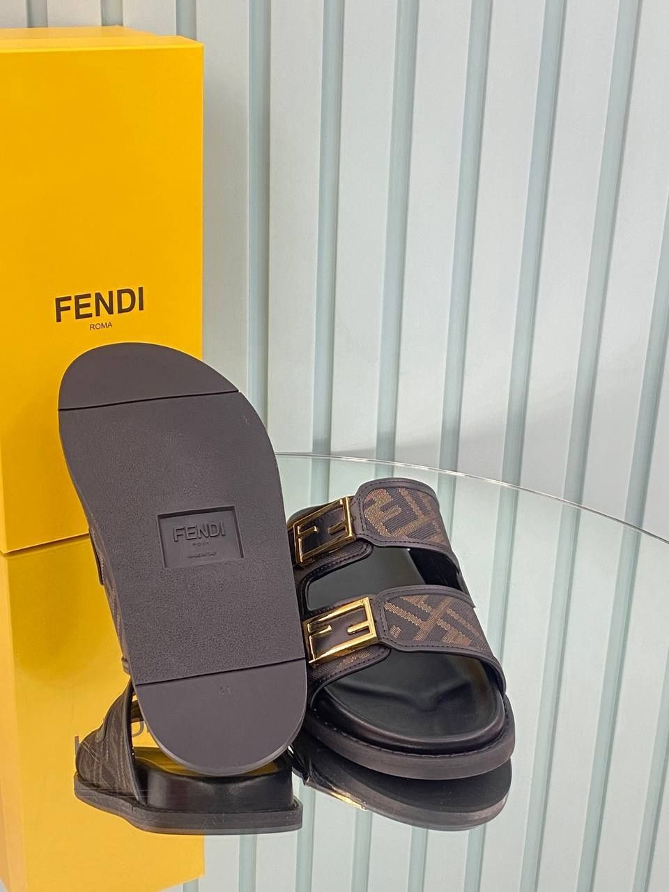 Papuci Fendi barbati  Premium Piele