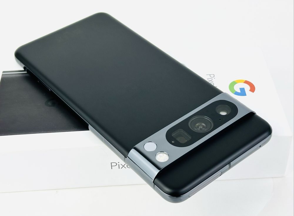 Google Pixel 8 Pro 5G 256GB 12RAM Obsidian Перфектен! Гаранция!
