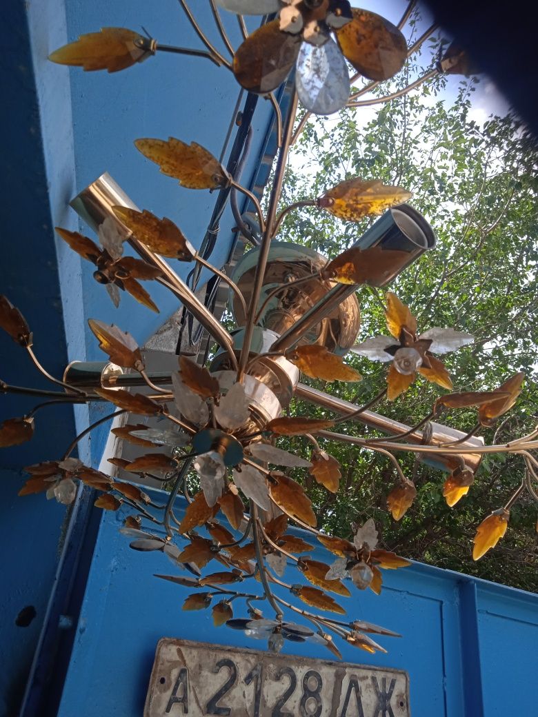 Потолочная люстра