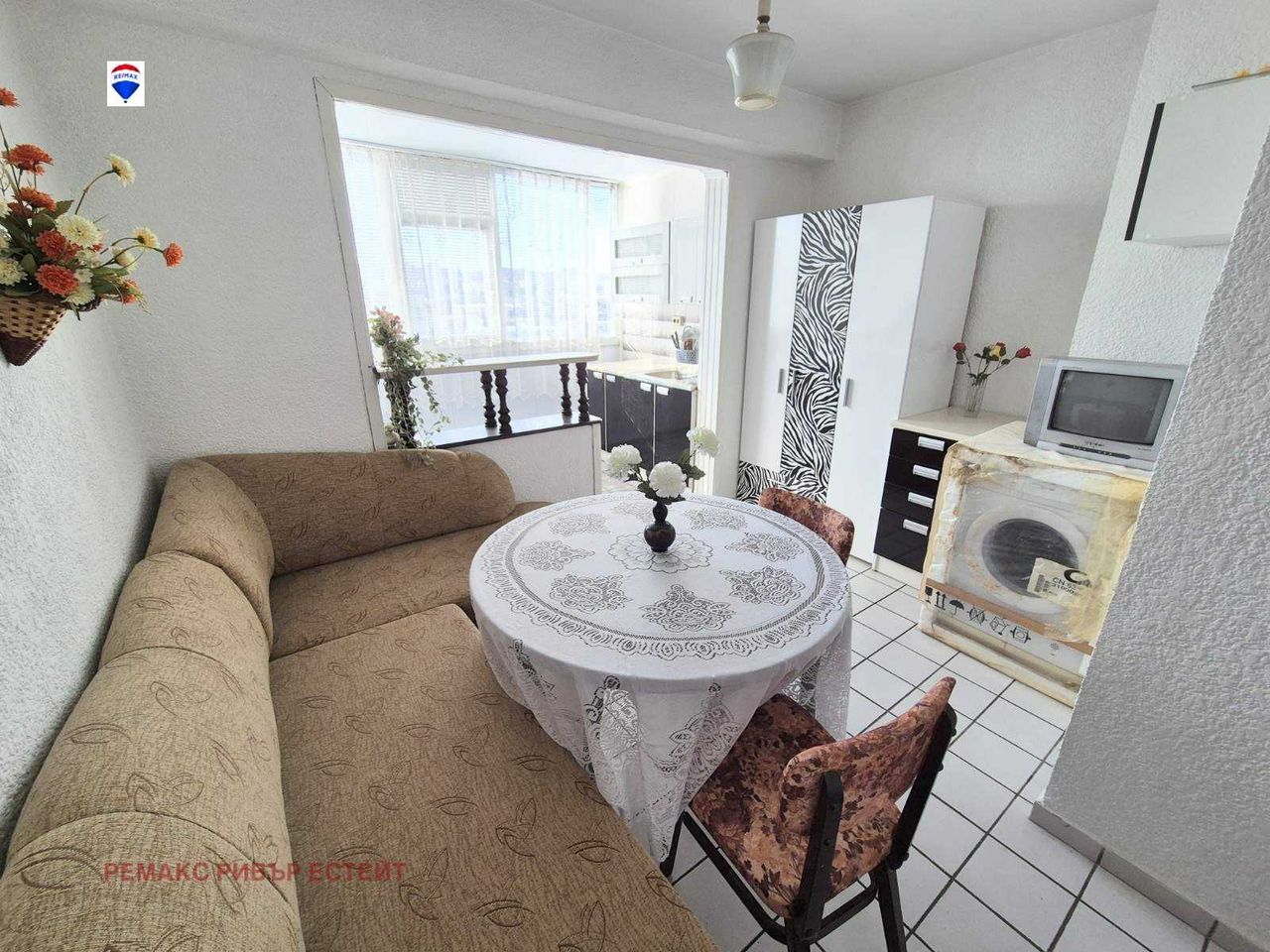 Продава се Едностаен апартамент в Русе, Чародейка - Север - 40 кв.м за 1073 €/кв.м - Снимка #3