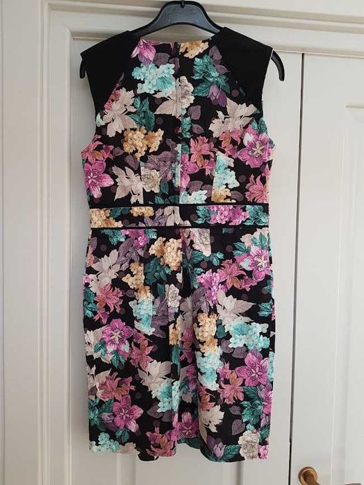 rochii scurte perfecte pentru vara, elegante sau casual, marime M