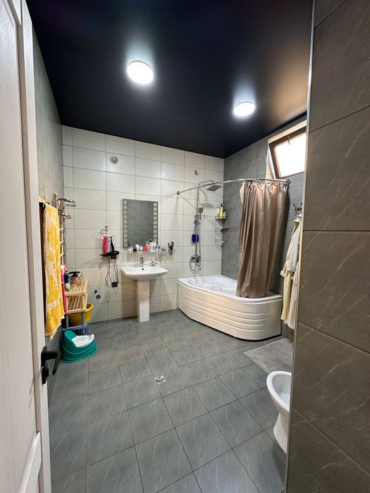 СРОЧНО!!! Продается Хонабод 5,3 Соток 8 та хона Угловой Янги курилган