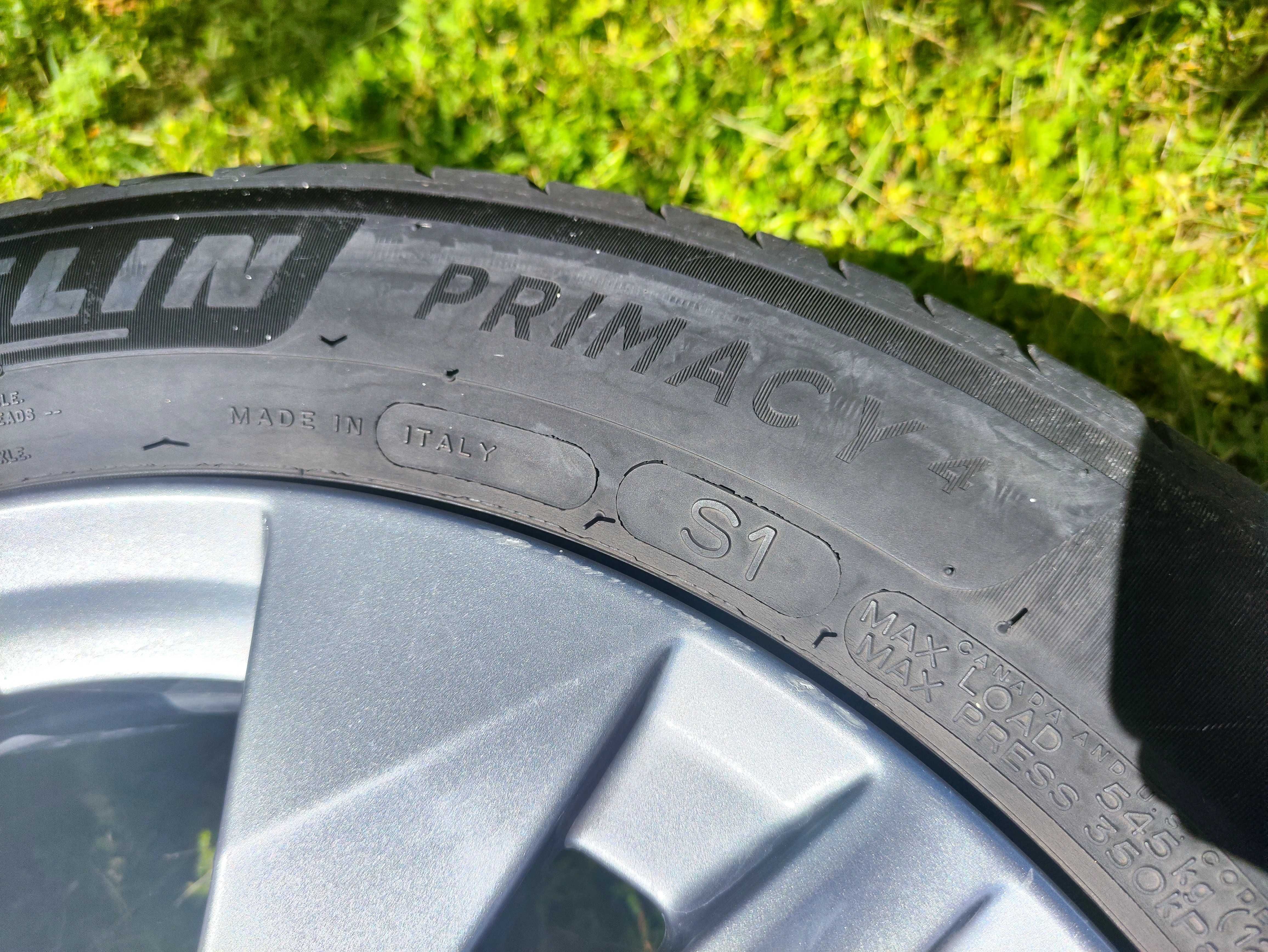Продавам комплект гуми Michelin Primacy 4 S1 195/55R16