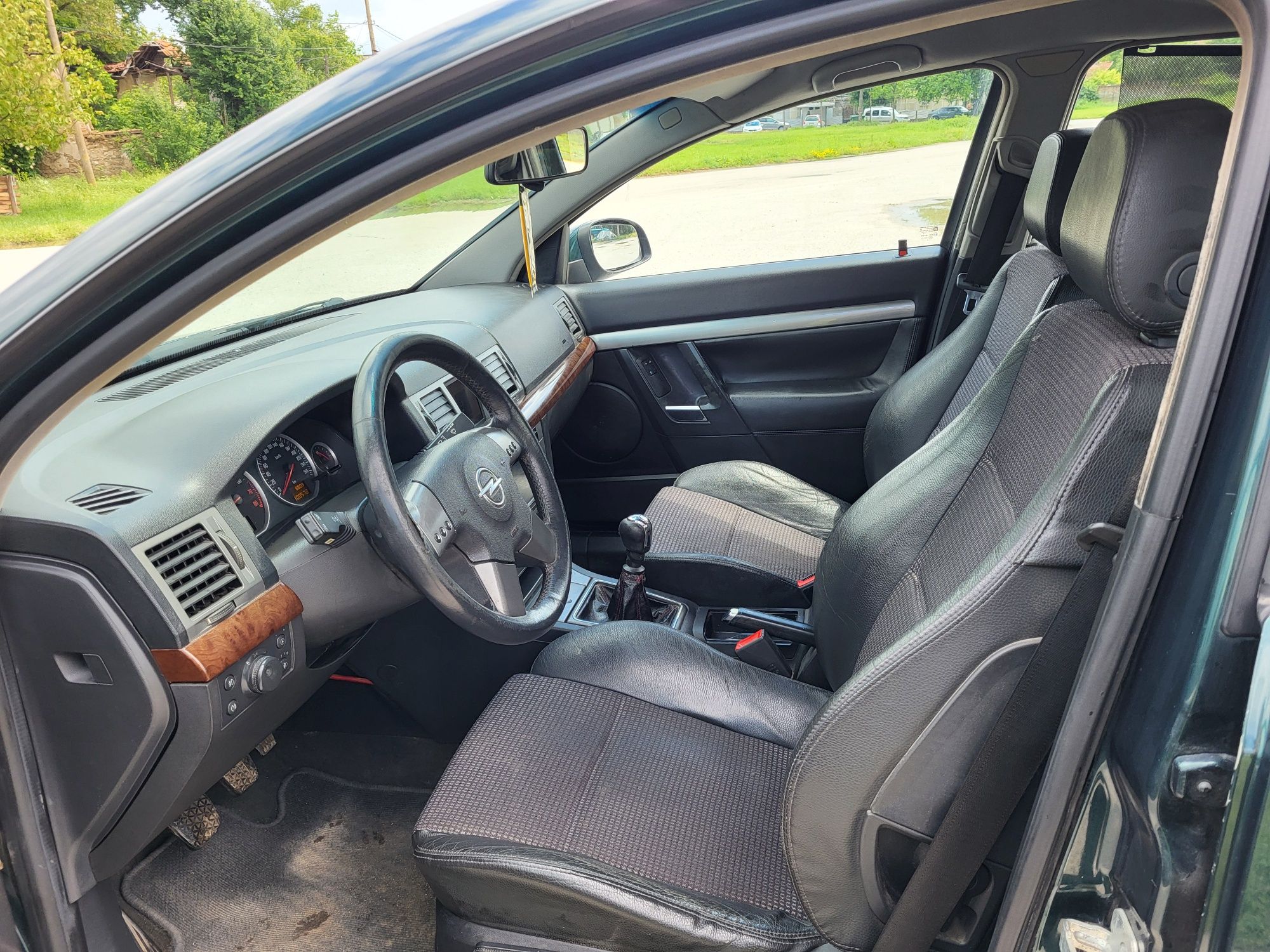 Opel Vecta C 2.2 147к.с 2004г.