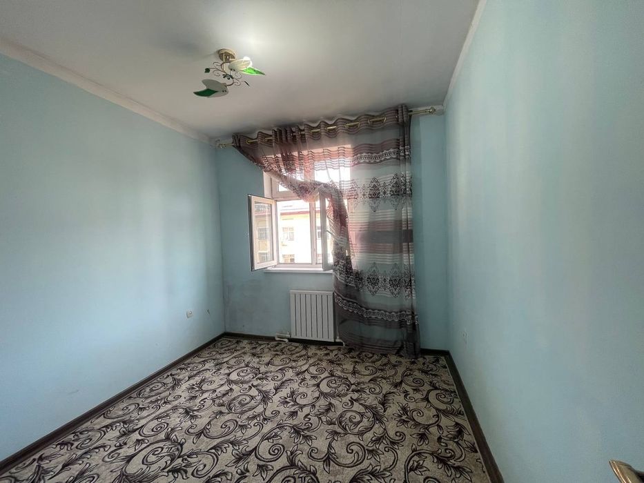 Motrid 3 xonali uy sotiladi