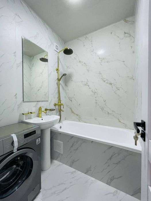 Продаётся квартира 4 комнатная