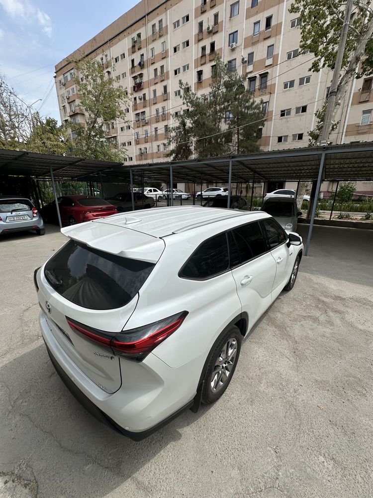 Tayota Highlander Hybrid GLE 2023