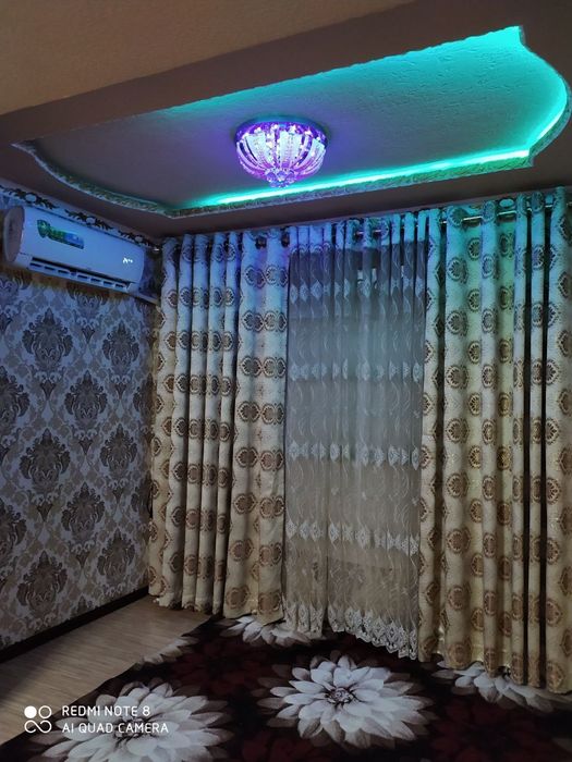 Ijaraga kvartira beriladi Aziz bozor yonda 2 xona 1 etaj l