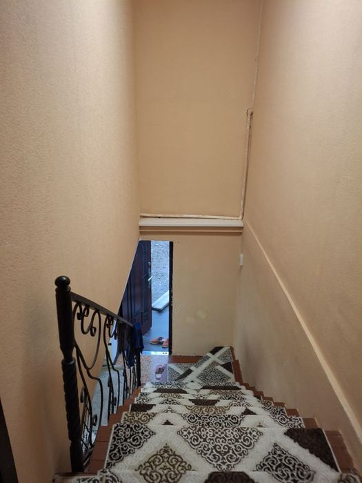 ижарага уй студентларга