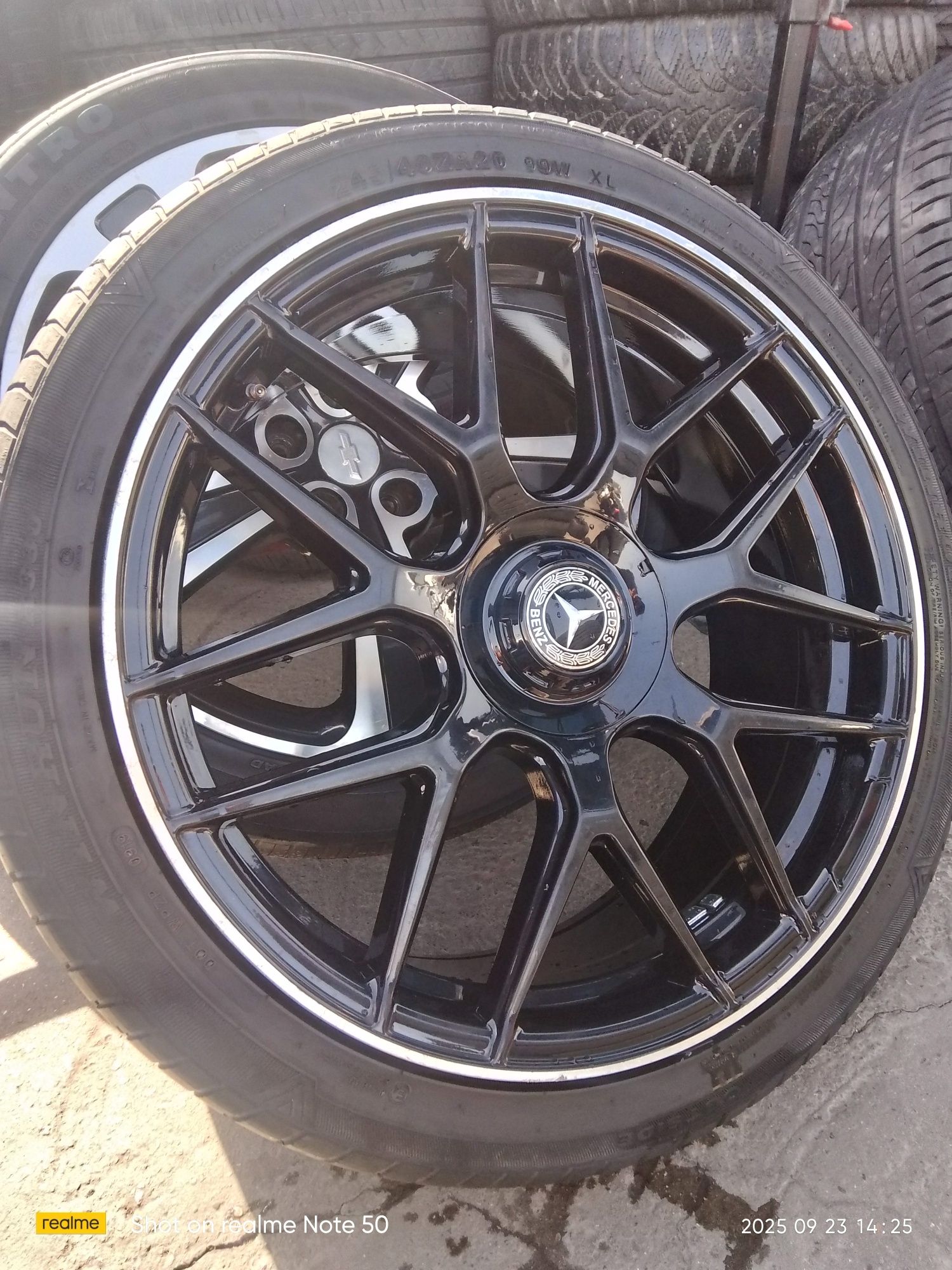 R20 Mercedes Benz diska balon