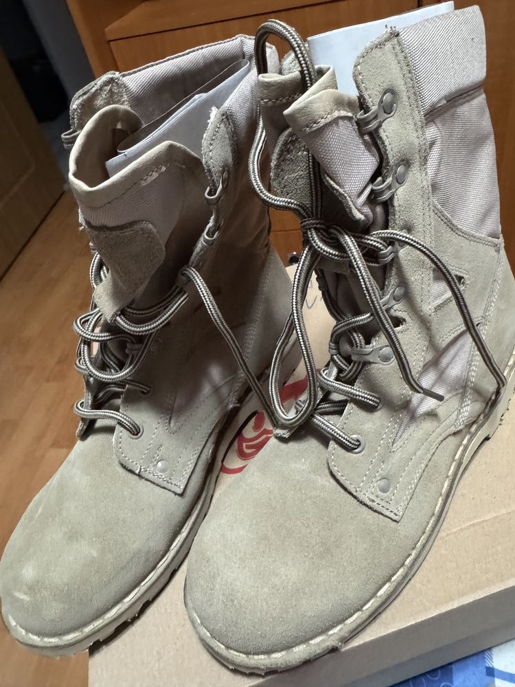 Bocanci militari combat vara