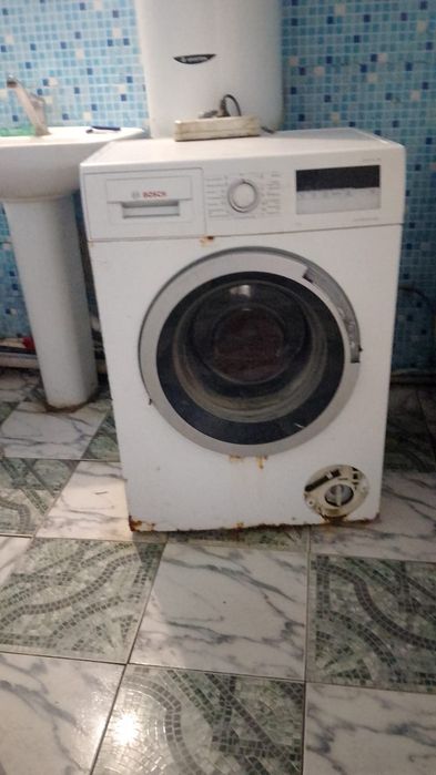 Продаю б/у стиральную машину
