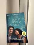 Книга - The sun is also a star