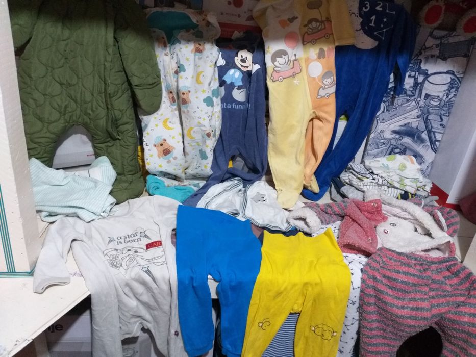 Lot Hainute Bebe Nr60-86...30 Articole