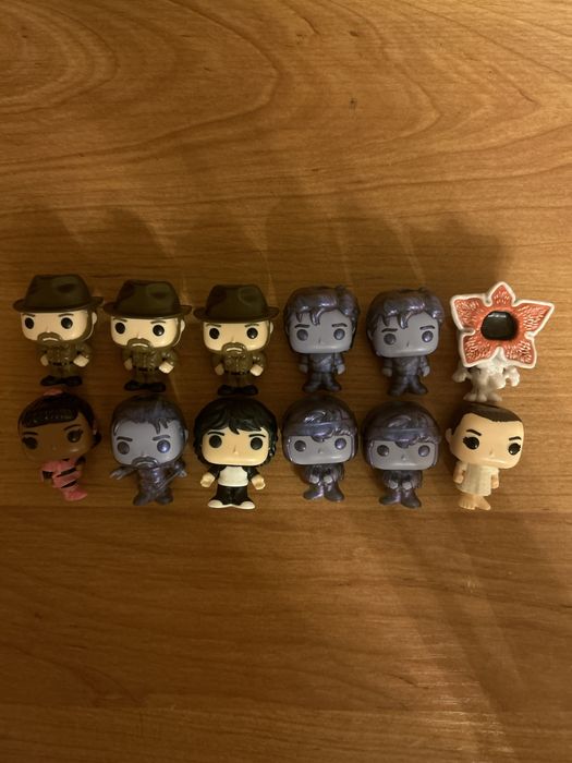 Фигурки очень странные дела