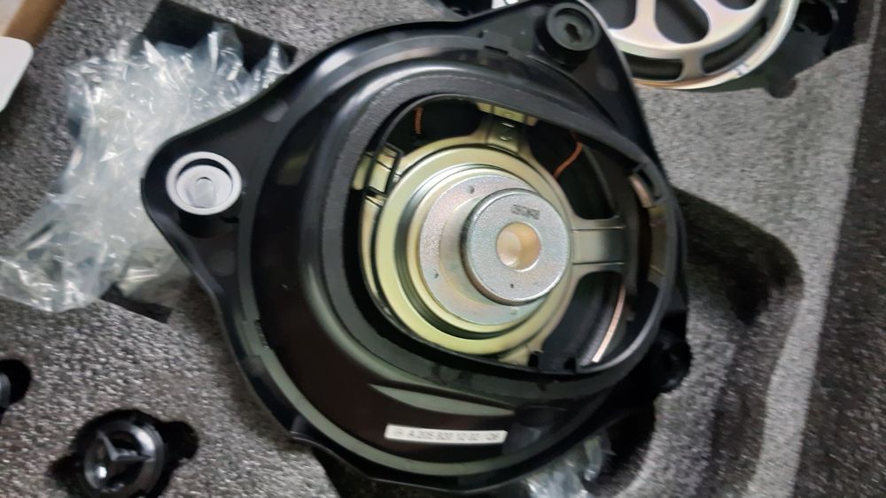 Boxe auto Noi originale MERCEDES 4 bucăți față și spate plus Twittere