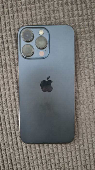 Продавам Iphone 15 Pro Max 256GB