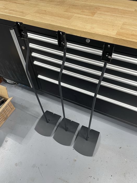 Suporti sateliti bose pret 250ron/ buc