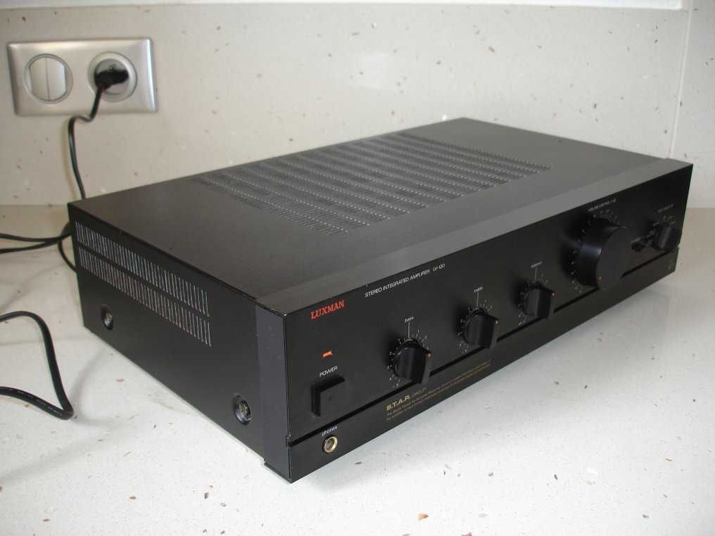 Amplificator LUXMAN LV-92 stereo, fabricat integral in Japonia.
