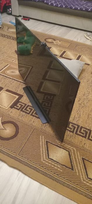 Продам  2 больших телевизора на запчасти