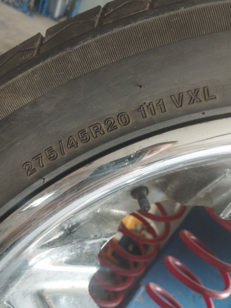 Продам летнюю резину