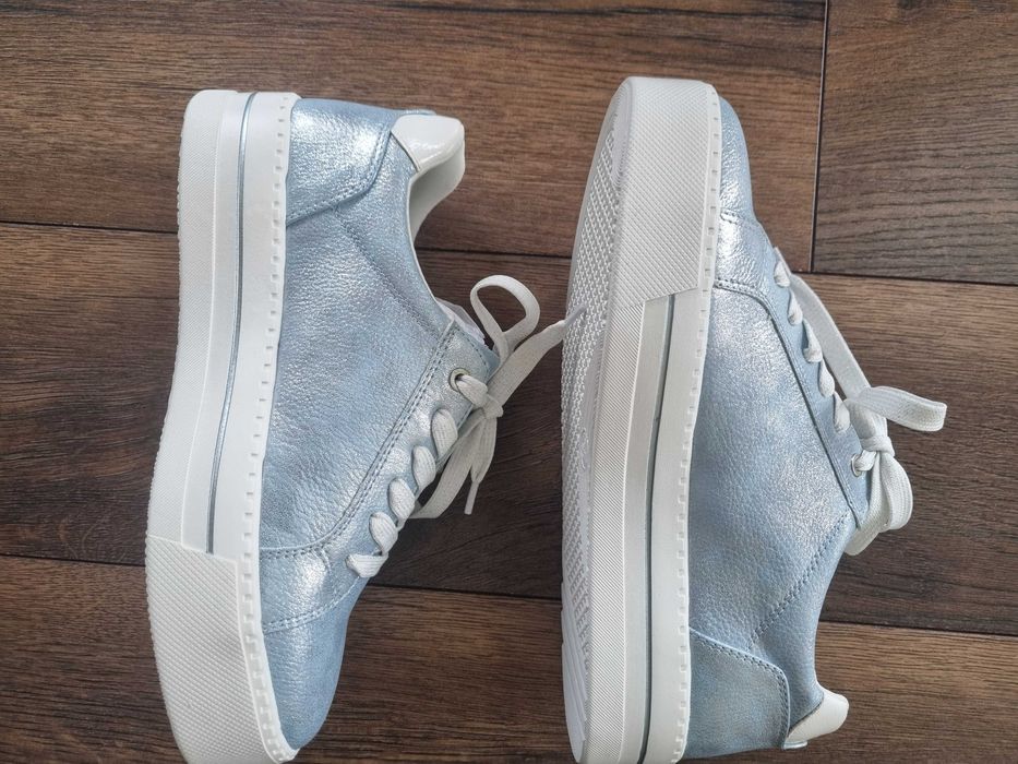 Спортни обувки Jana