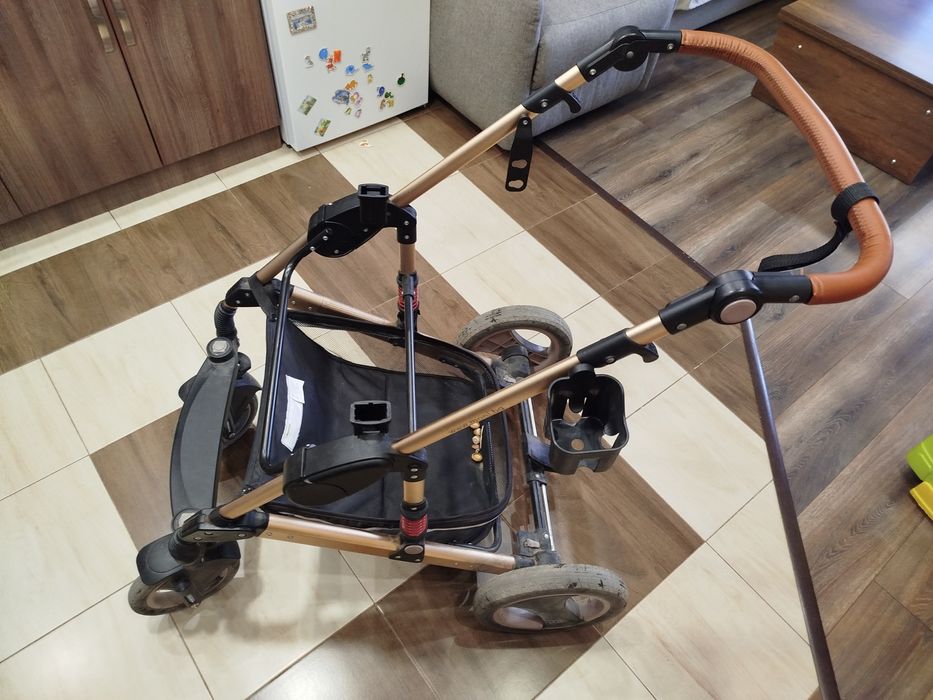 Комбинирана бебешка количка Мони + Столче за кола